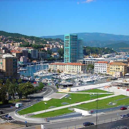 Appartamento Con Ac-Wi-Fi- Centro A 7 Min Савона Экстерьер фото