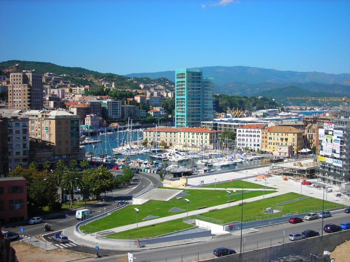 Appartamento Con Ac-Wi-Fi- Centro A 7 Min Савона Экстерьер фото